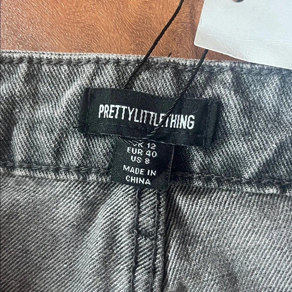 PrettyLittleThing Gray‎ Washed Straight Leg Jeans
